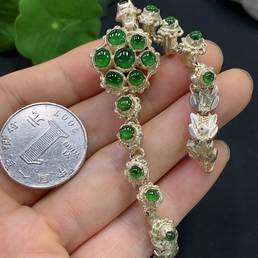 F17934002 Jadeite Cabochon Sell as a Lot (Not Gold Inlaid) Total Weight 20.538g
