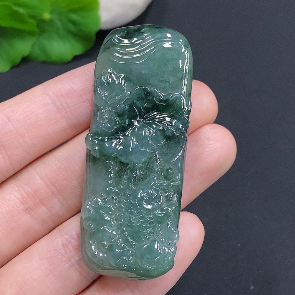 F32757064 Jadeite Auspicious Fish Pendant (Total weight: approx. 36g)