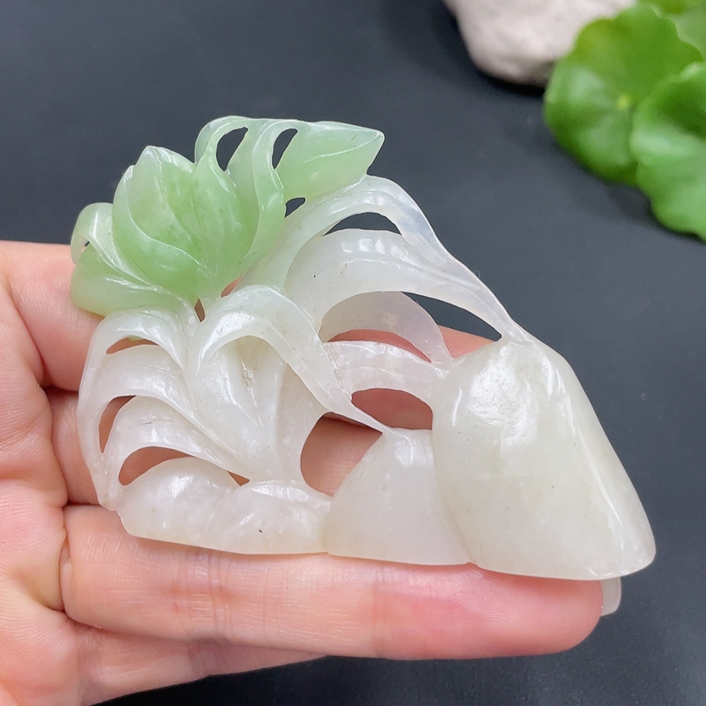 H19153786 Hetian Jade Pendant, color origin undetermined, total weight approx. 36.5g