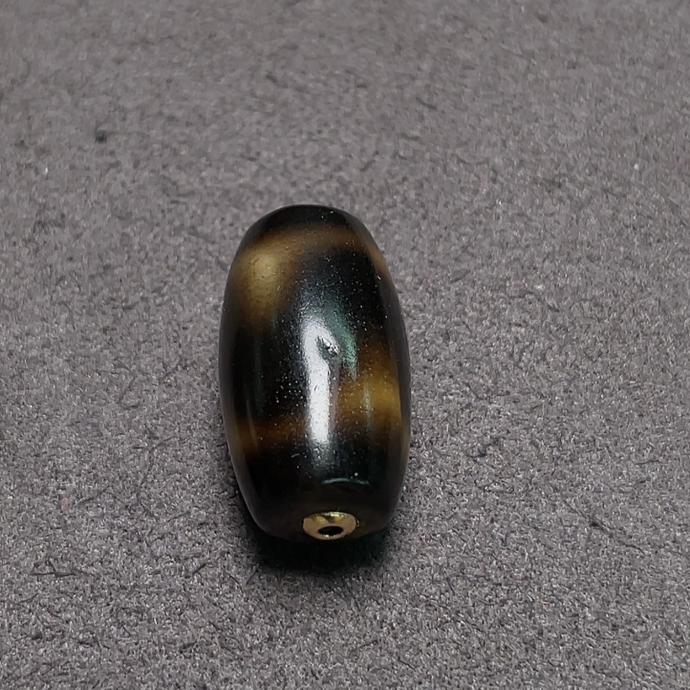 W33843635 Dzi Bead Pendant 50% Gold Content Total Weight Approx. 7.2g Sell as a Lot