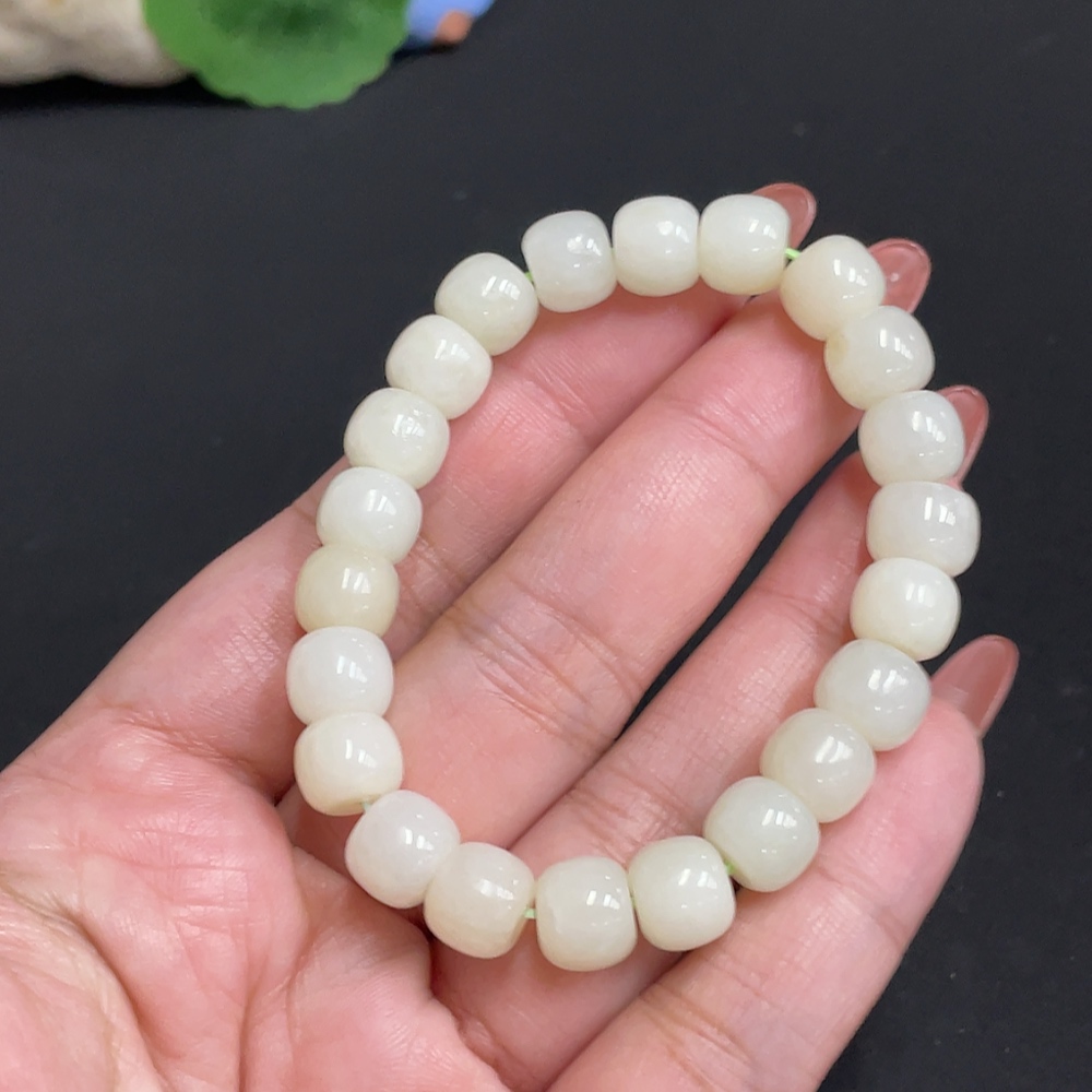 H35101738 Hetian Jade Bracelet, approx. 8.7mm, total weight about 24.8g