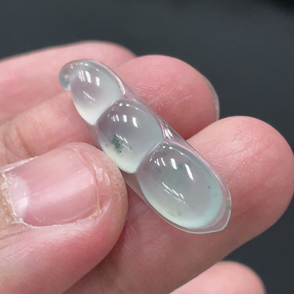 F32754771 Jadeite Auspicious Bean Inlay Piece