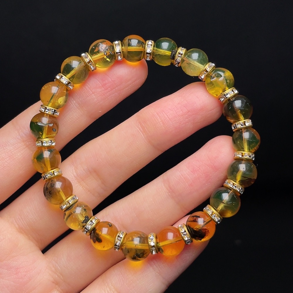 C33843899 Amber Beeswax Bracelet Non-Gold Total Weight Approx. 7.5g Size About 8mm