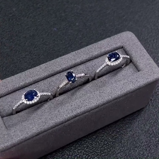 C32718655 Sapphire Ring Non-Gold Adjustable Total Weight Approx.4.4g Sell as a Lot