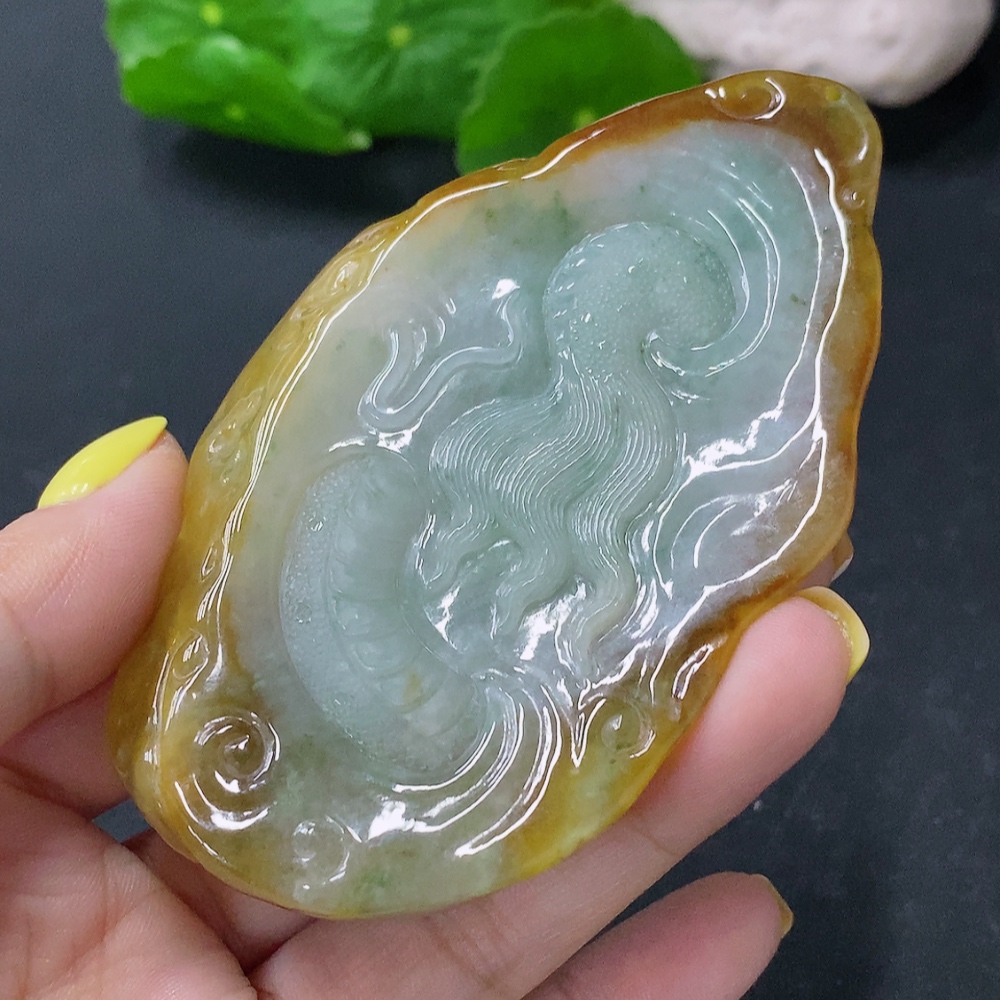 F28251943 Jadeite Pendant Dragon Plaque Total Weight Approx. 88.64g Color Origin Undetermined