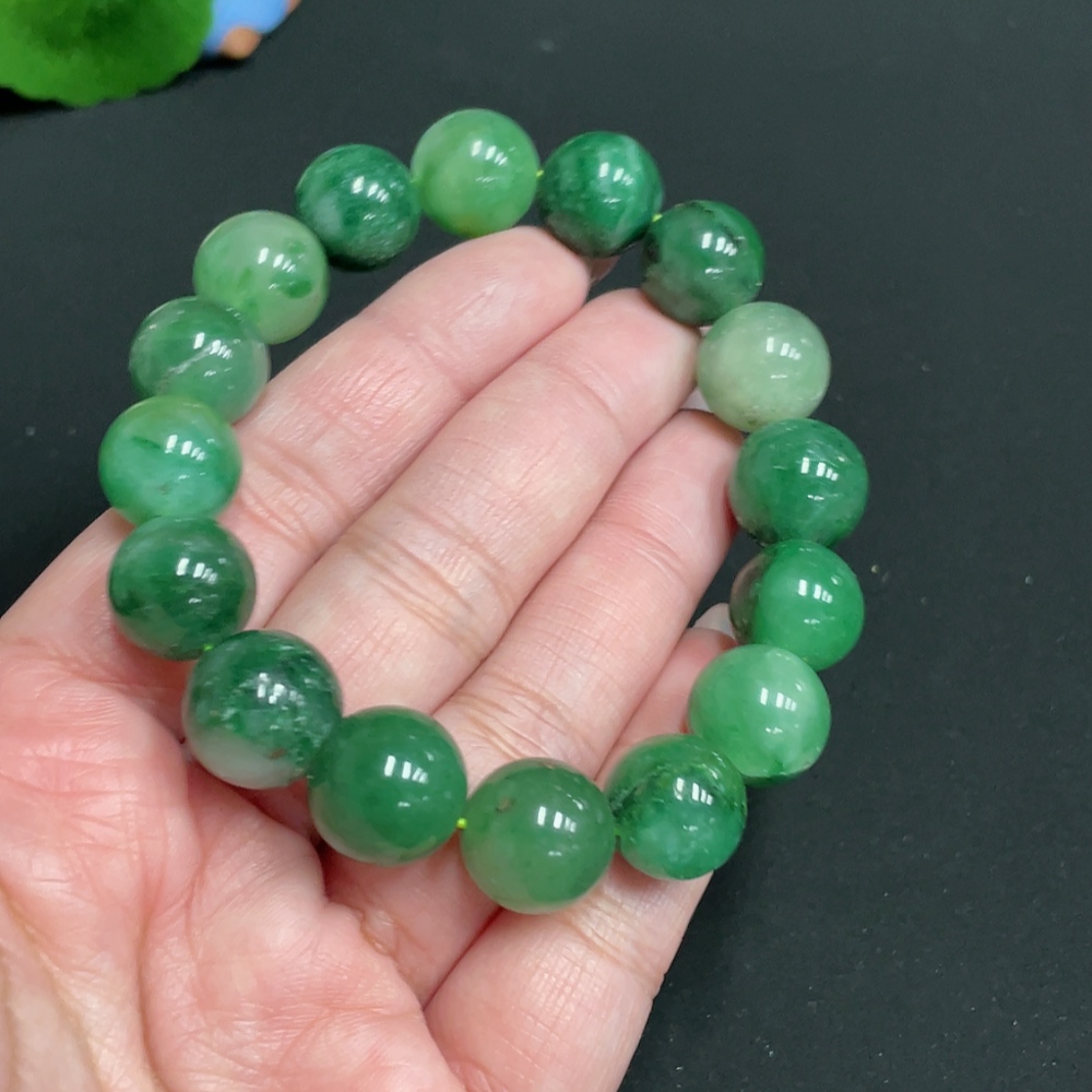 H26960424 African Emerald (Dulong Jade)