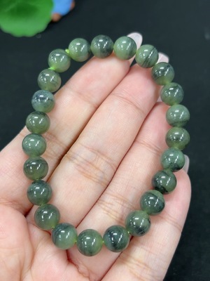 H46587505 和田玉手串 卡8mm左右 货品总重约19.5g