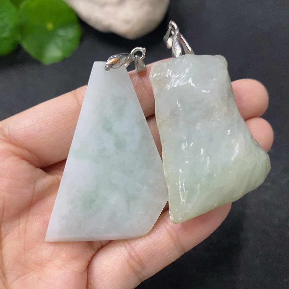 F33912931 Jadeite Pendant Sell as a Lot Non-Gold