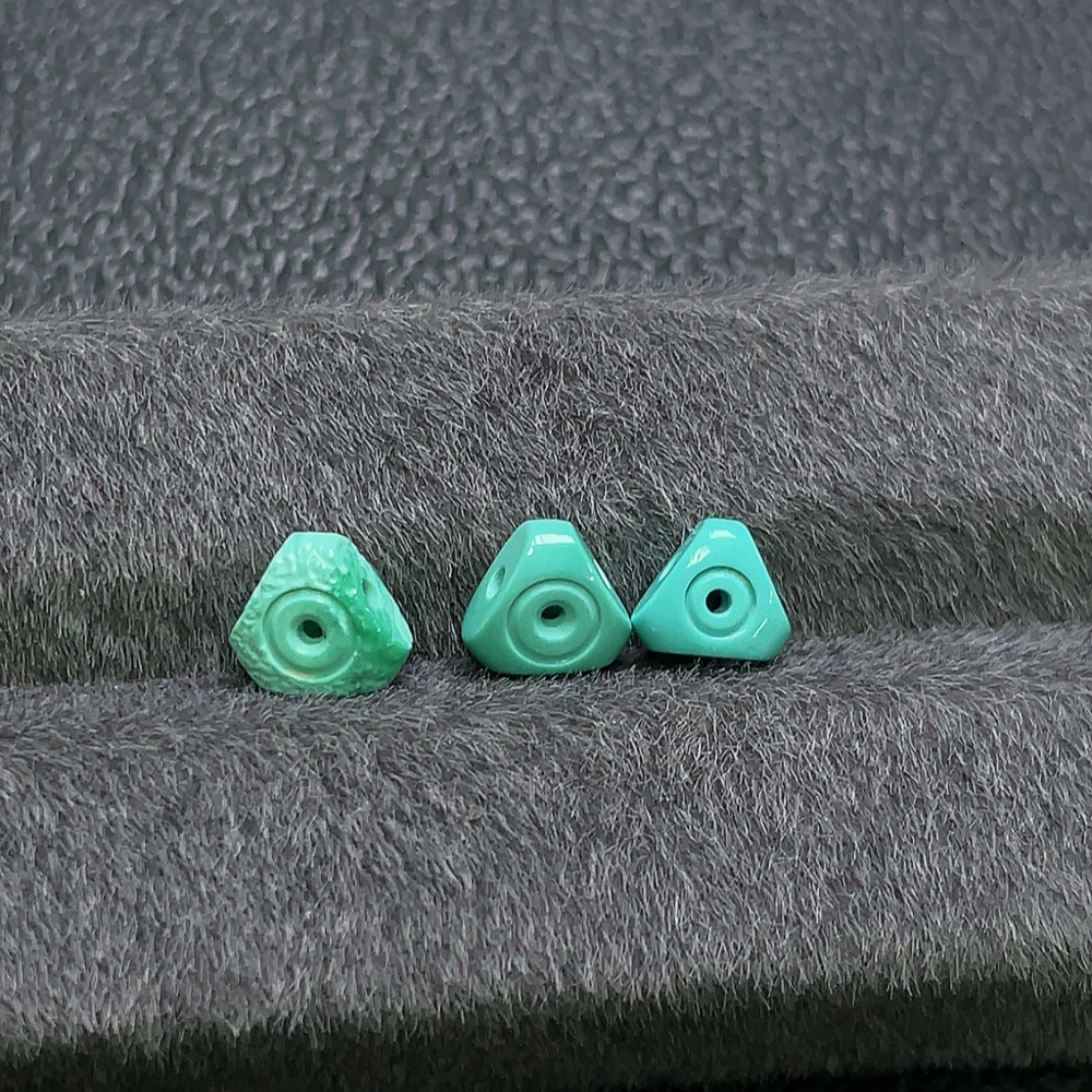 C27158993 Turquoise Pendant (Color Origin Undetermined) Total Weight Approx. 0.73g