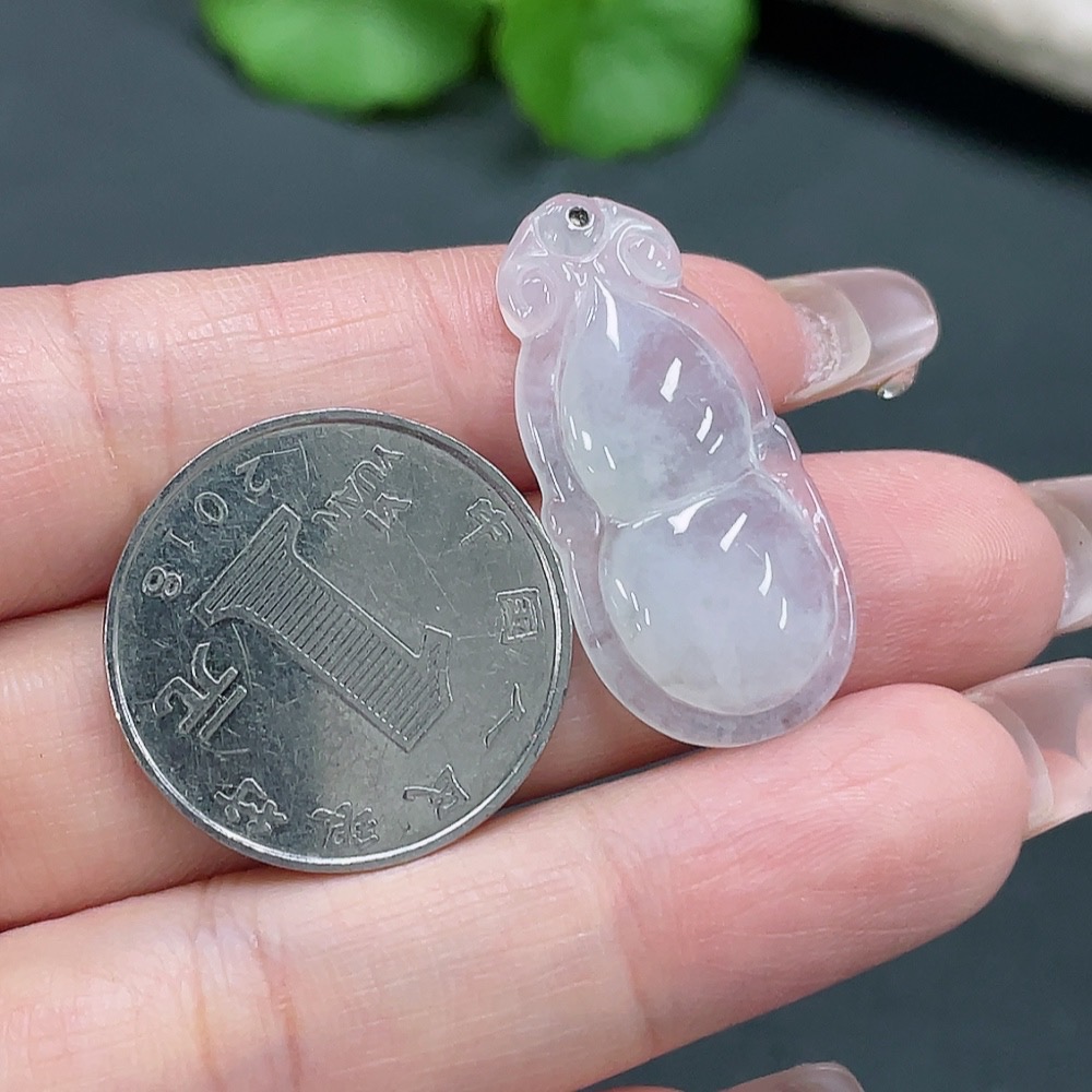 F20291770 Jadeite Gourd Pendant Total Weight 3.293g