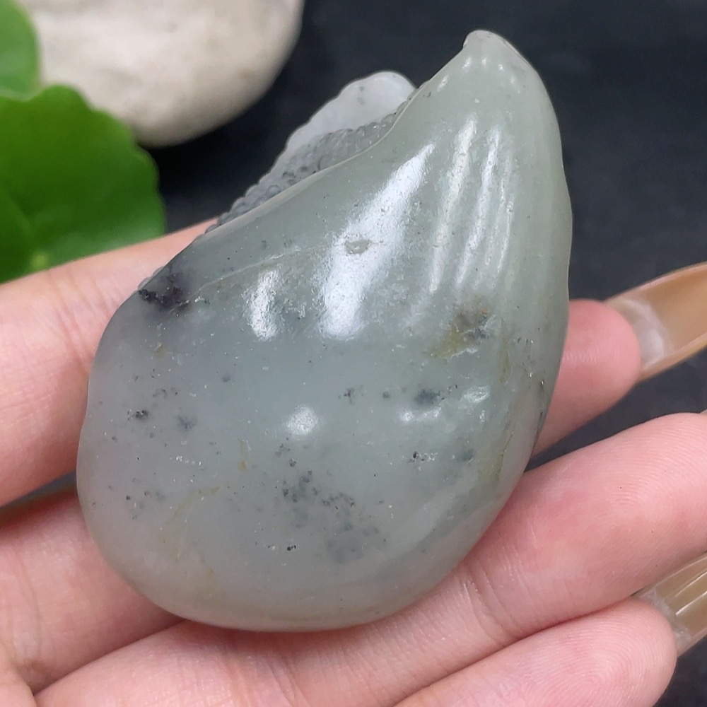 H32777278 Hetian Jade Handheld Piece - Snake - Undetermined Skin Color Origin - Contains Other Mineral Components - Total Weight Approx. 89.7g
