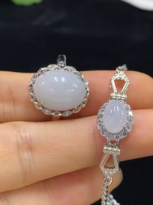 F34973902 Jadeite Inlaid Bracelet/Ring Non-Gold Adjustable