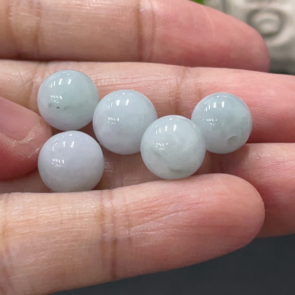 F34058153 Jadeite Beads Sell as a Lot