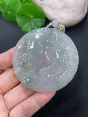 F46566319 翡翠山水财神挂件 货品总重量约32克（含绳重）