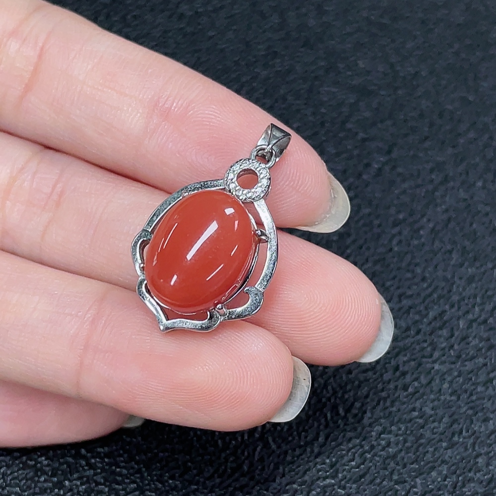 C34007538 South Red Agate Pendant Non-Gold Total Weight Approx. 3.33g