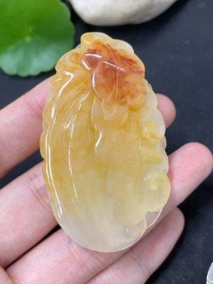 H41816062 黄龙玉挂件   如意   货品总重约35.9g