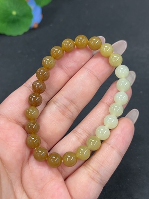 H41923303 和田玉手串 卡7.8mm左右 货品总重约19g
