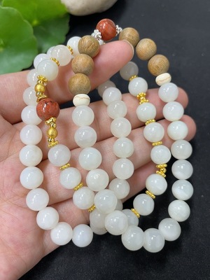 H46503792 和田玉珠链+手串 配珠非和田玉 含其他矿物成分 非金 货品总重约48.2g
