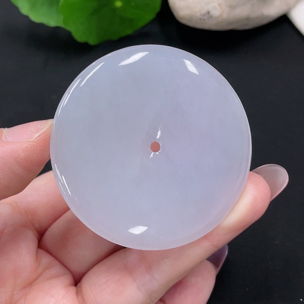 F34967017 Jadeite Safety Buckle Pendant, Total Weight Approx. 32.4g