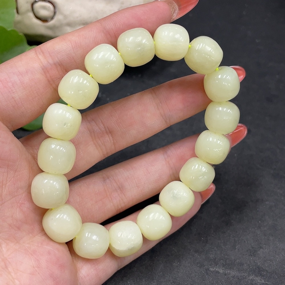 H34979800 Hetian Jade Bracelet   Approx.11.3mm   Total Weight Approx.44.2g