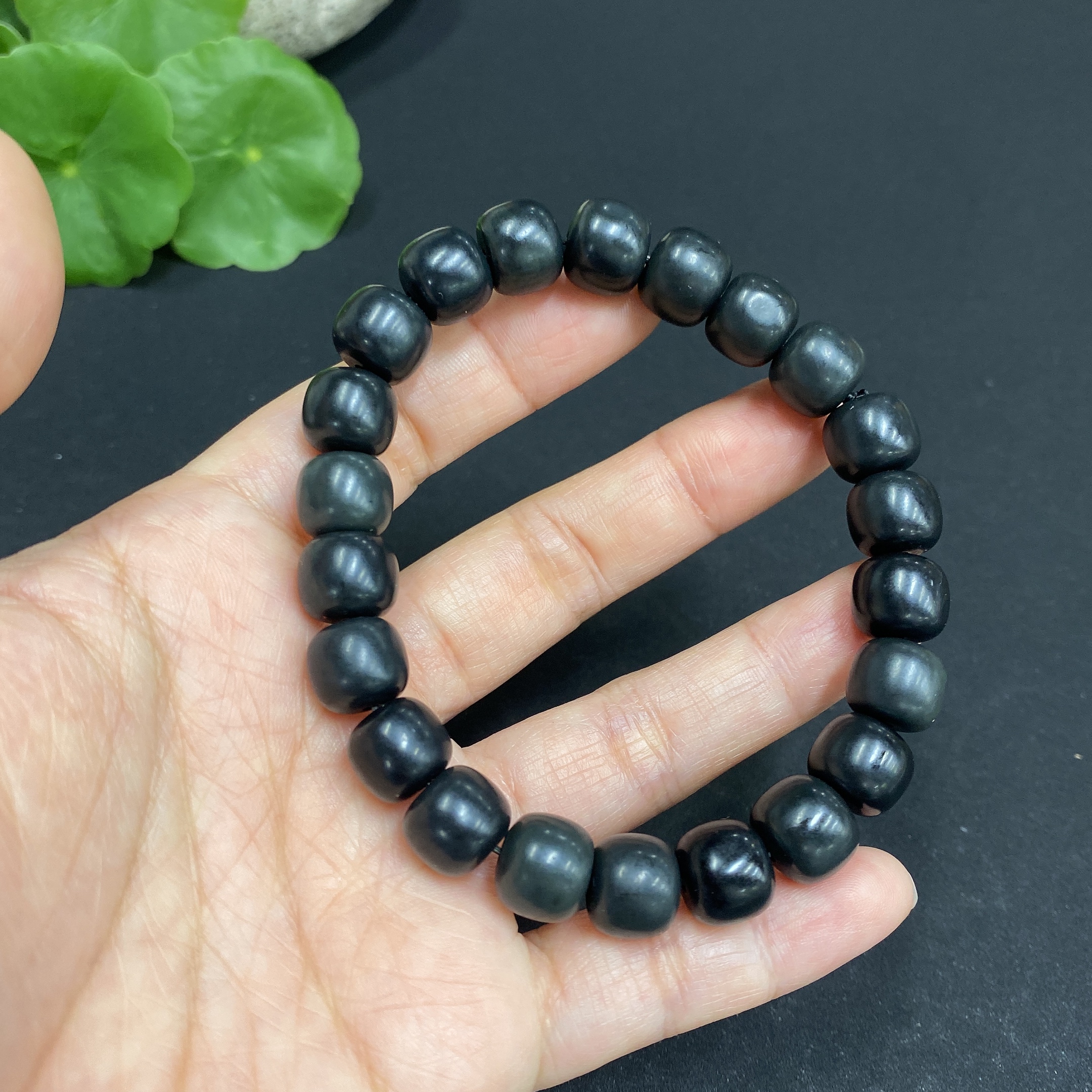 H32813249 Hetian Jade Bracelet, Approx. 9.8mm Beads, Total Weight Approx. 36.9g