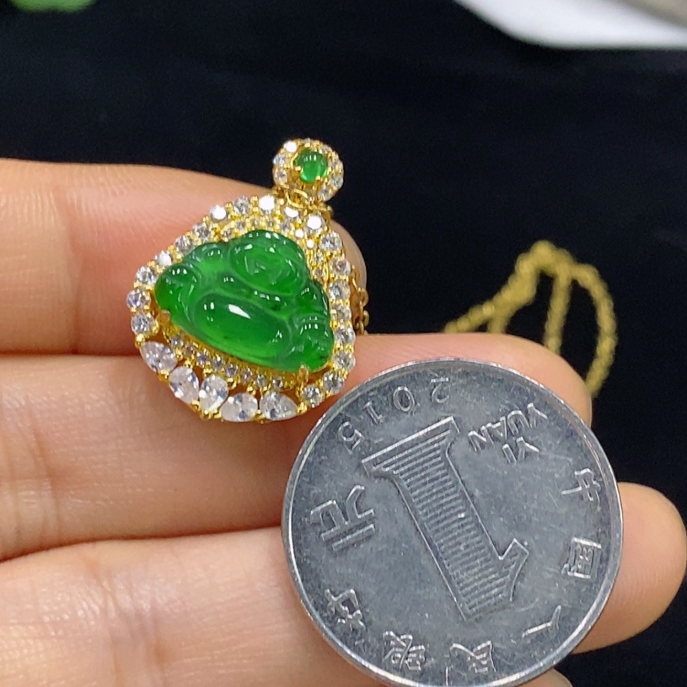 F33929309 Jadeite Buddha Pendant with Inlay Non-Gold Total Weight Approx. 4.73g (Including Chain) Beads Non-Grade A