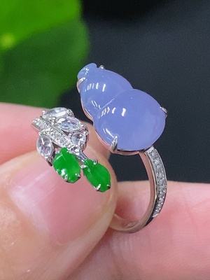 F31692450 Jadeite Inlaid Ring 18k with Diamond Accents Size 13 Total Weight Approx. 3.08g