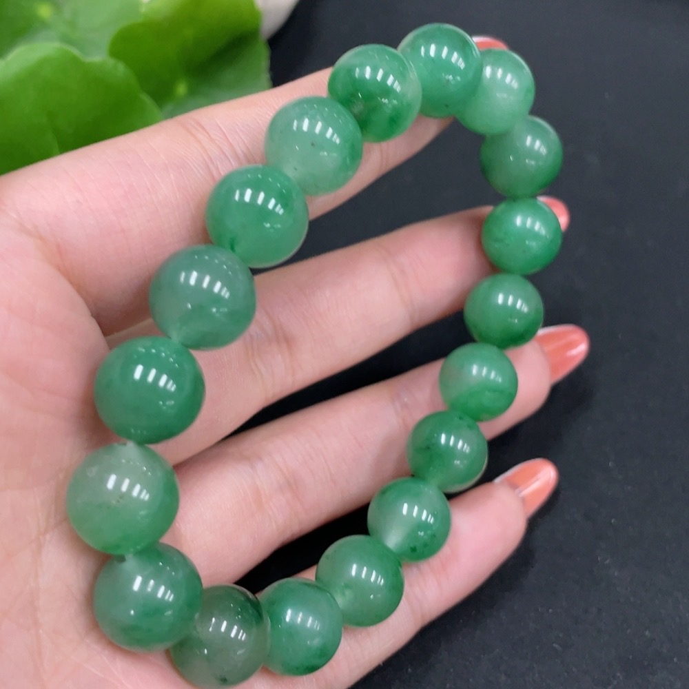 H34026301 African Emerald (Dulong Jade)