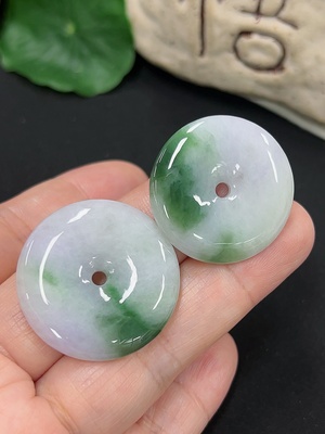 F46546167 翡翠平安扣挂件 货品总重约15.3g