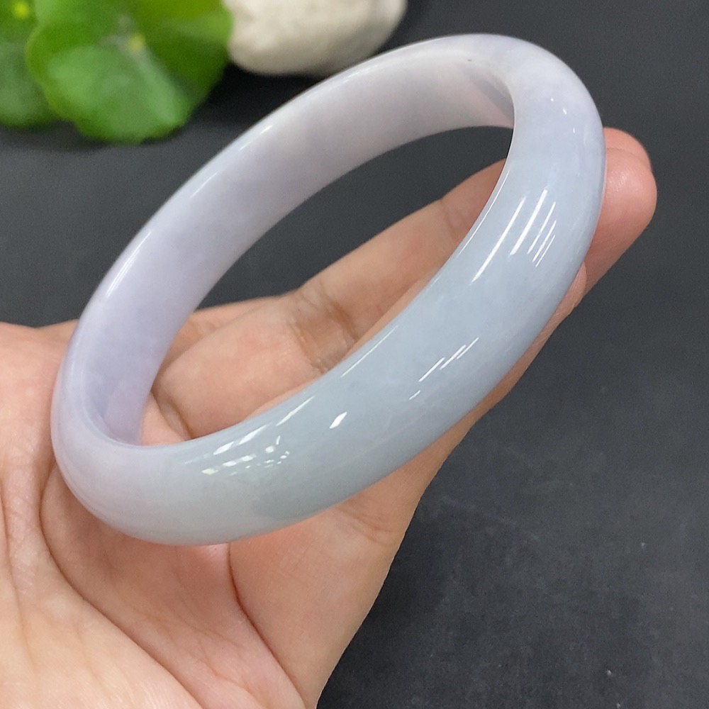 F19180154 Jadeite Regular Bangle, Inner Diameter 60.3, Total Weight 52.109g
