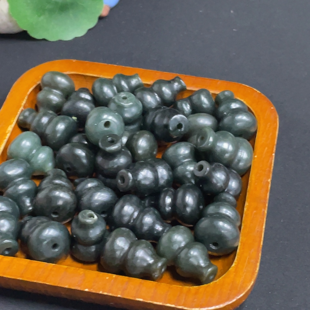 H34074611 Hetian Jade Pendant, Gourd, Sell as a Lot, Total Weight Approx. 149.4g