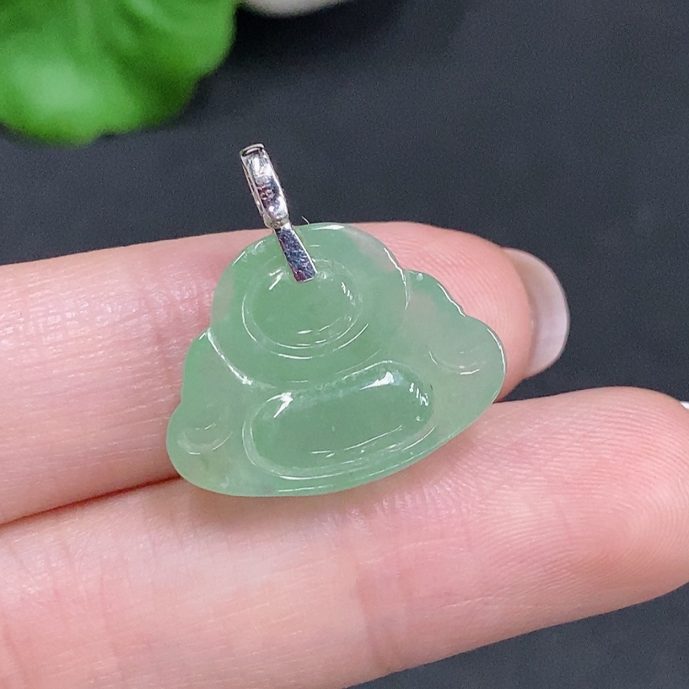 F34033981 Jadeite Buddha Pendant with 18K Gold Bail, Total Weight Approx. 3.5g, Non-Diamond