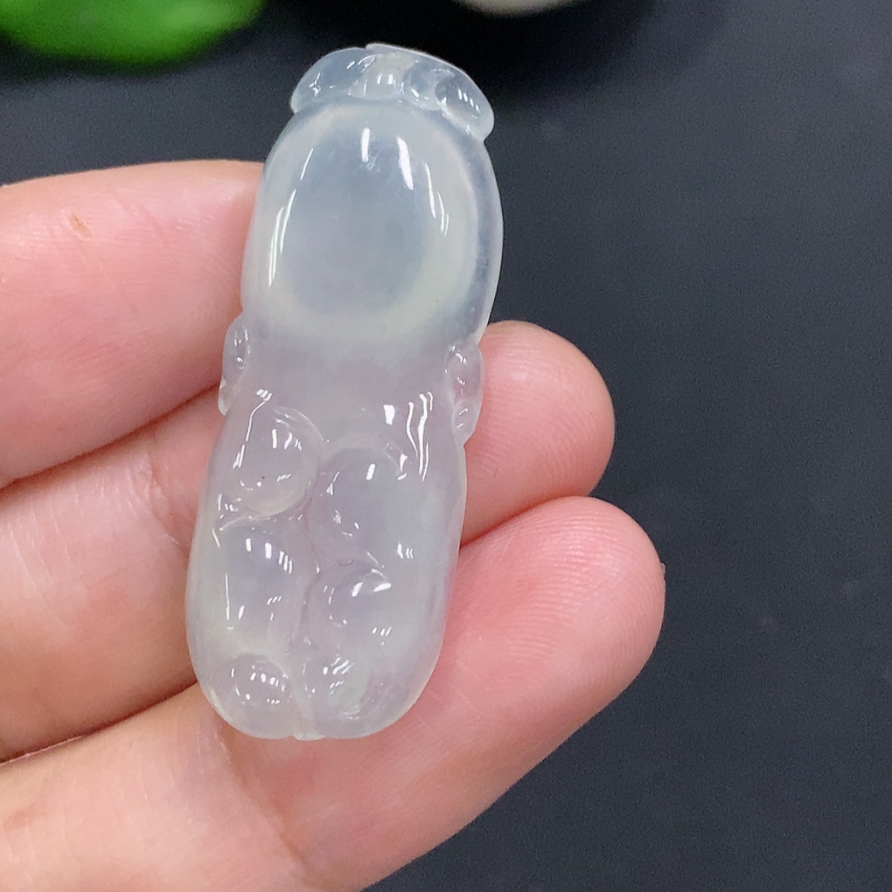 F32824720 Jadeite Pendant Total weight about 7.1g