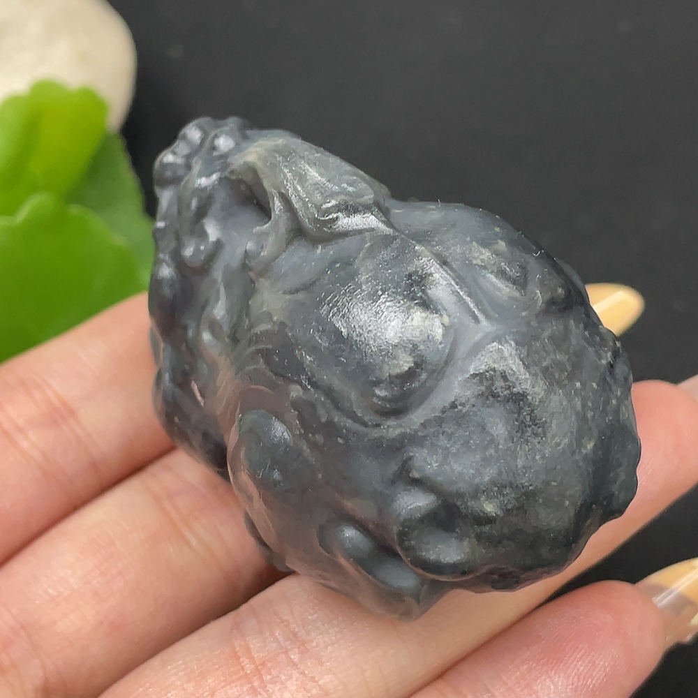 H30491120 Hetian Jade Handheld Ornament - Auspicious Beast, Total Weight Approx. 109.6g