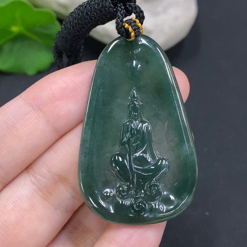 F35107060 Jadeite Formless Guanyin Pendant