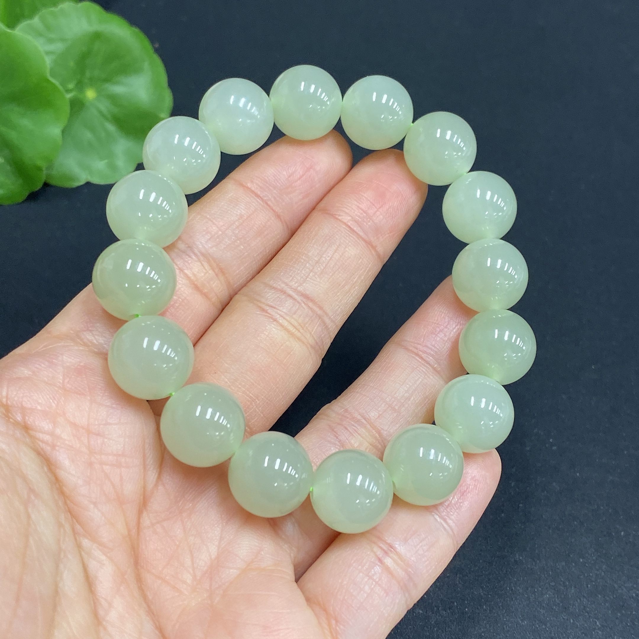 H31642395 Hetian Jade Bracelet       Approx.11.7mm         Total Weight Approx.41.5g