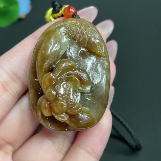 H26015704 Hetian Jade Handheld Carving "Lotus Leaf and Fish