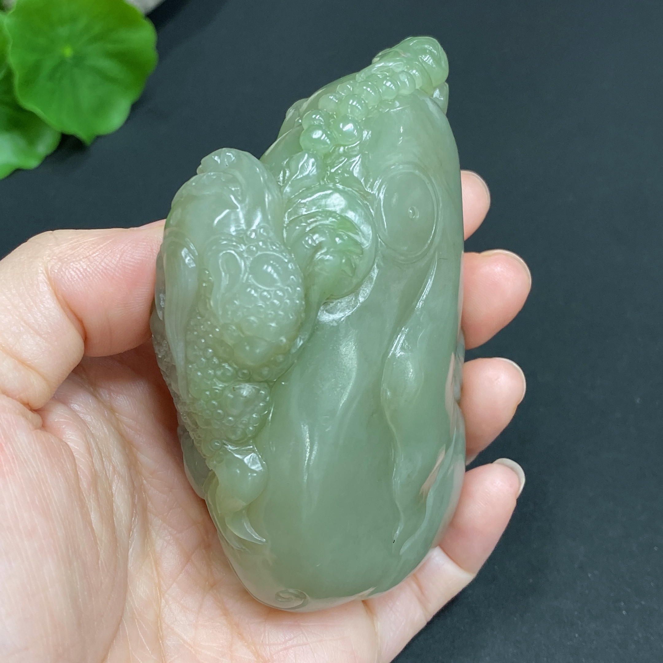 H21355876 Hetian Jade Handheld Piece Buddha Approx. 197.6g