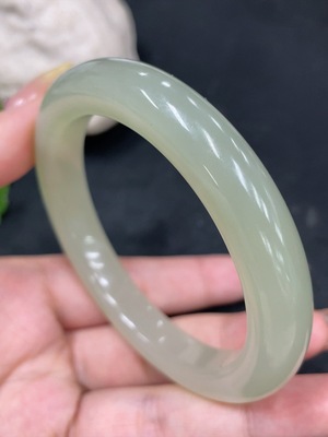 H31663755 Hetian Jade Round Bracelet, Loop Size 58.8, Total Weight Approx. 58.5g
