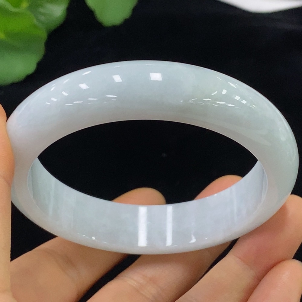 F34974104 Jadeite Round Bangle Size 57.5 Total Weight Approximately 64.53g With Crack
