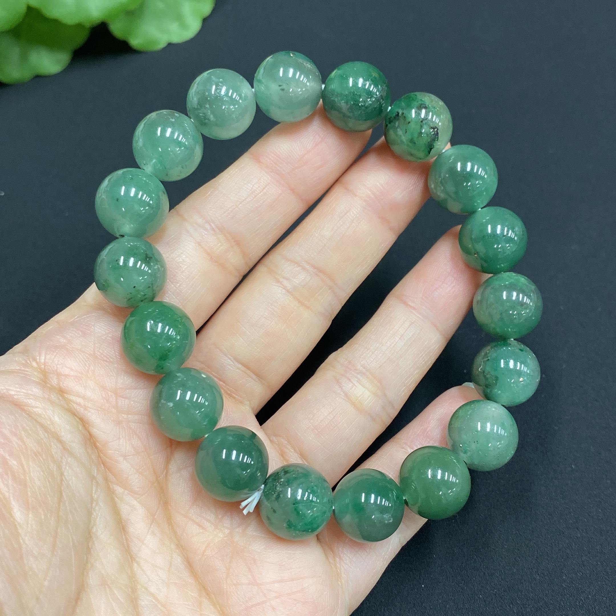 H34970747 African Emerald (Dulong Jade)