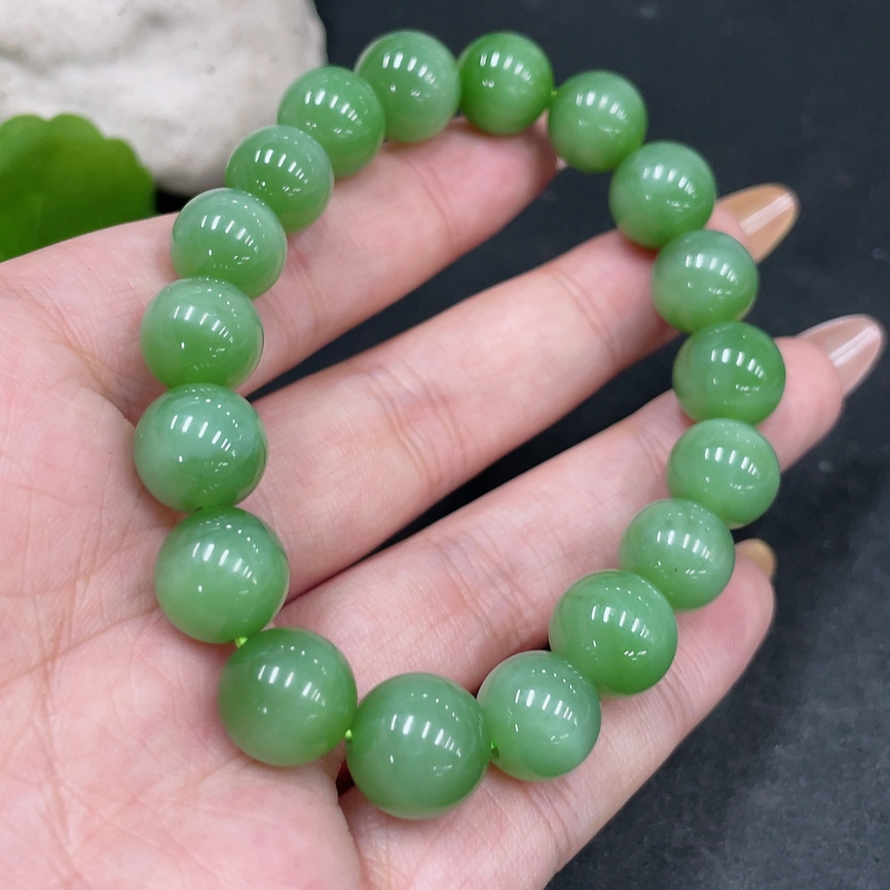 H31672433 Hetian Jade Bracelet, approx. 10.6mm, total weight approx. 35.5g