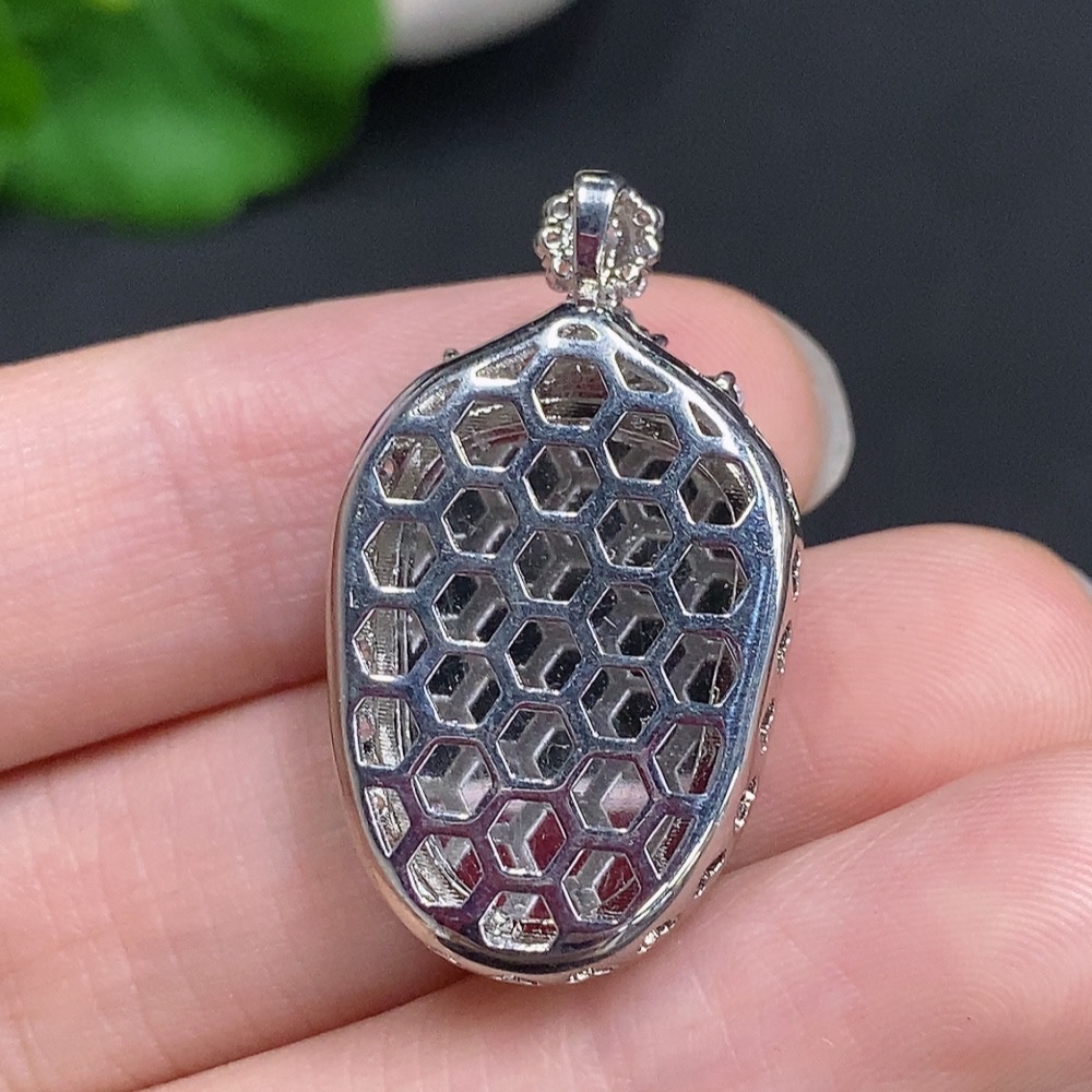 F33940944 Jadeite Leaf Pendant Non-Gold Inlaid Total Weight Approx. 4.7g