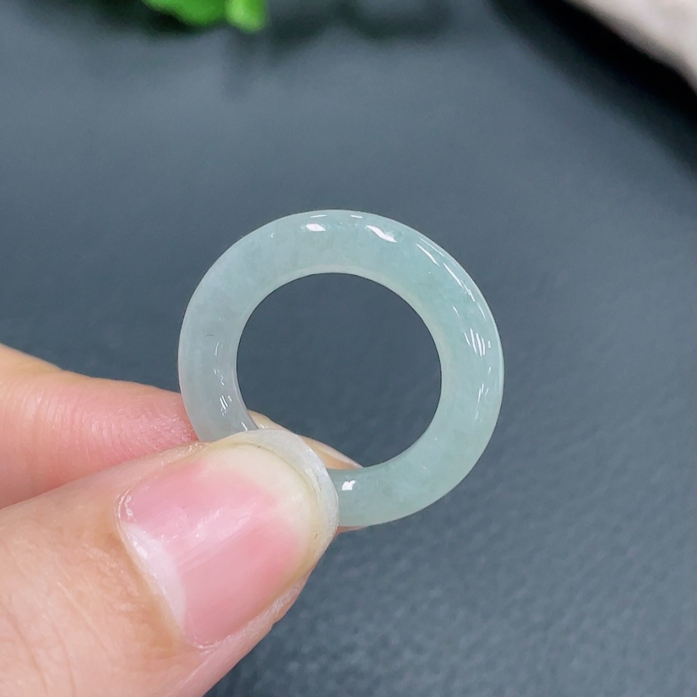 F23592281 Jadeite Ring Size 9 Total Weight 2.520g