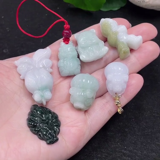 F33872433 Jadeite Pendants Sell as a Lot (Non-Gold Inlaid)