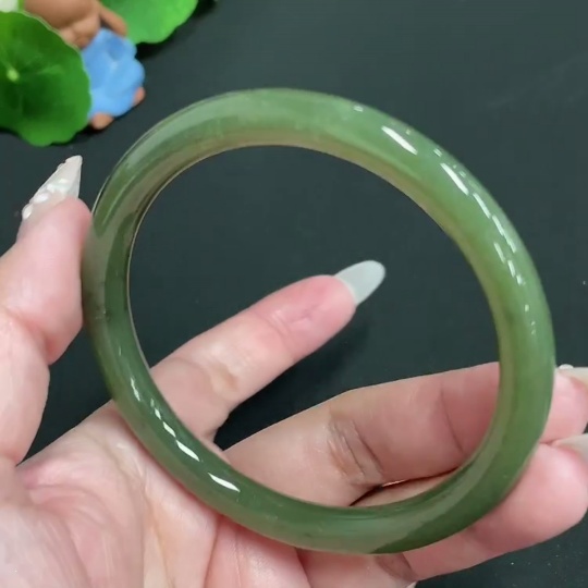 H27063678 Hetian Jade Round Bangle, Size 61.8, Total Weight Approx. 29.2g