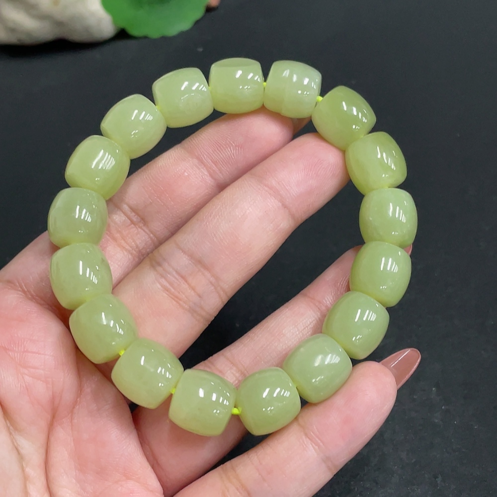 H34004520 Hetian Jade Bracelet Approx. 11.5 mm Total Weight Approx. 53.1g