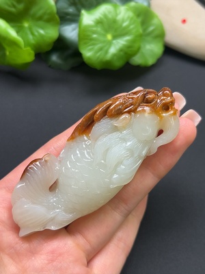H42980809 和田玉鱼化龙挂件 颜色成因未定 总重约76.1g