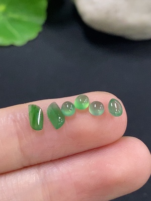 F46549336 翡翠蛋面 一手走