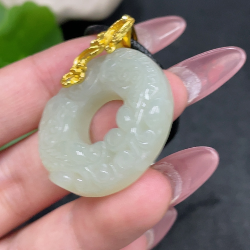 H33924426 Hetian Jade Pendant - Auspicious Beast Ring, Non-Gold Inlaid, Total Weight (Including Rope): Approx. 12.2g
